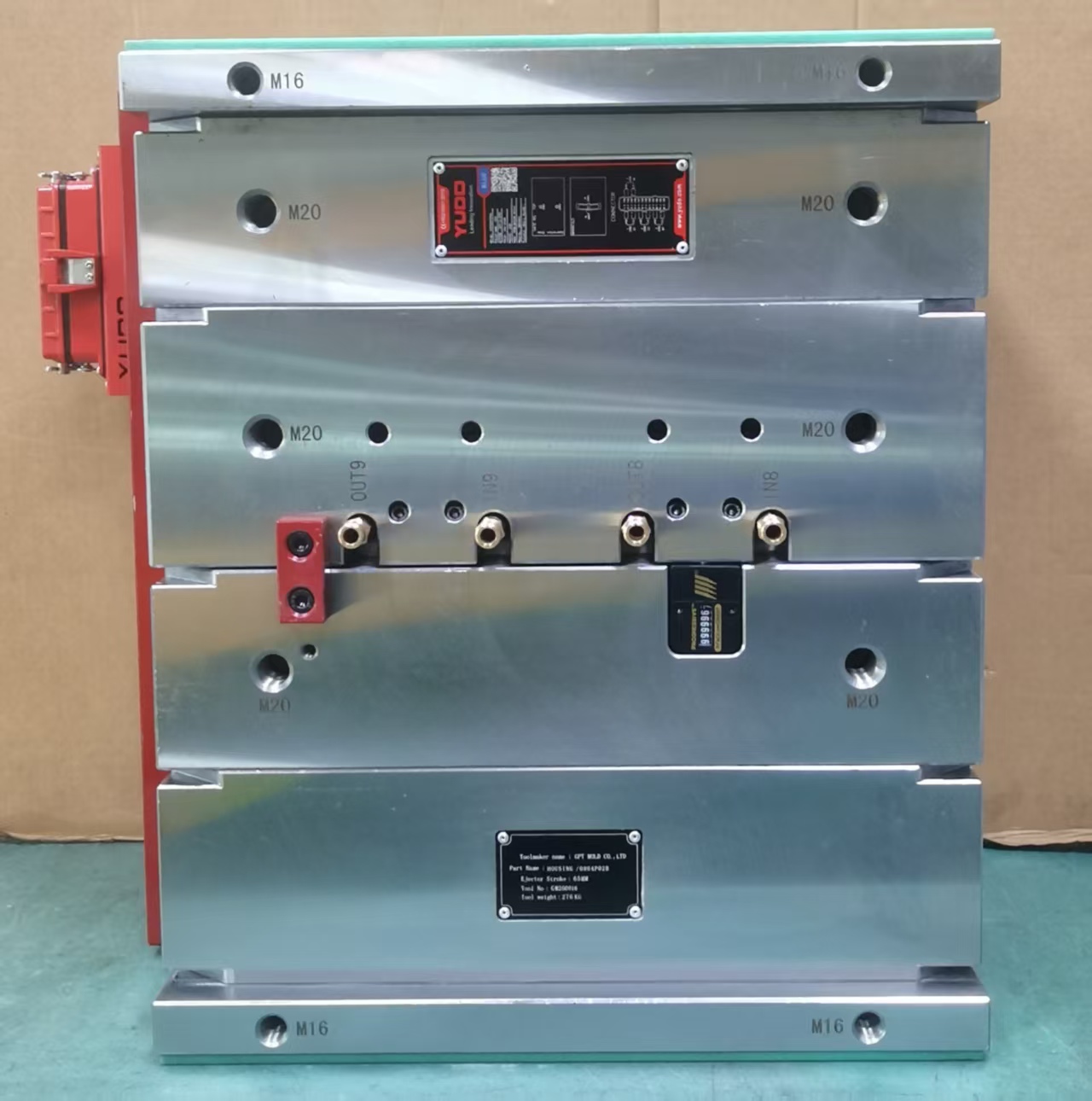 Common Defects in Complex Injection Molds & How to Avoid Them