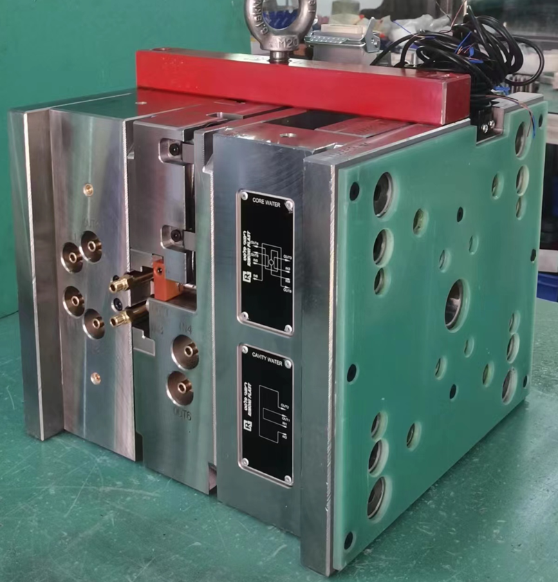 Optical-Lenses Manufacturer, Optical Lens Molding